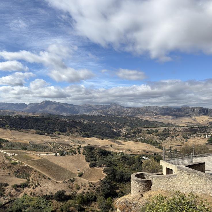 Family terraces and cafés for calm evenings in Milan